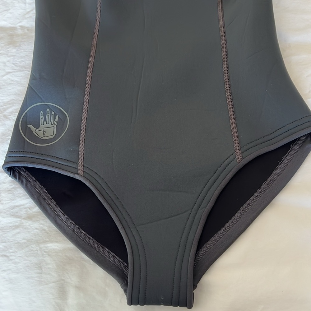 Body Glove Charcoal One Piece Swimsuit - Picture 6 of 11
